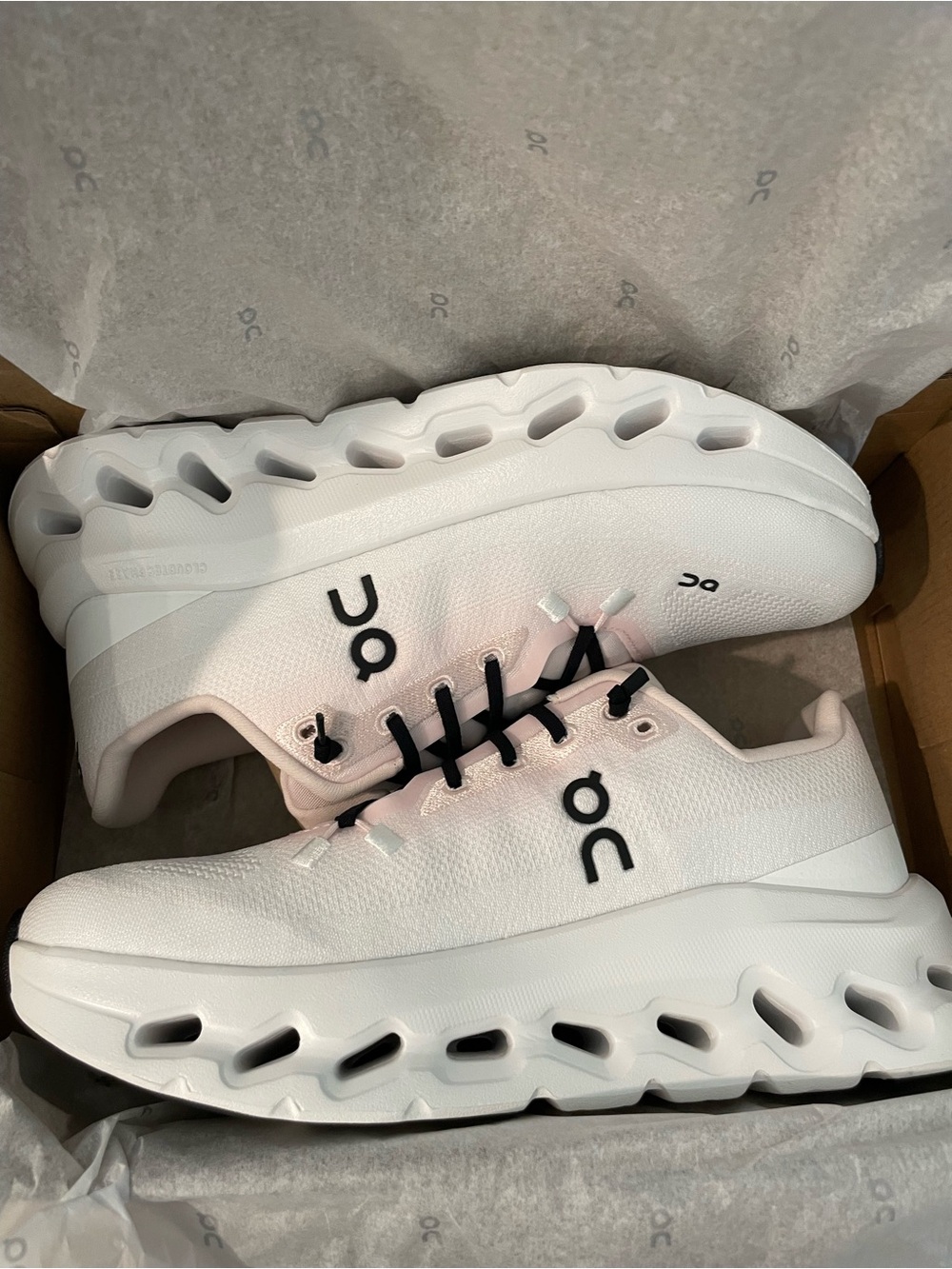 NWT Women's On “Cloudtilt” Size 7.5 - Picture 6 of 8